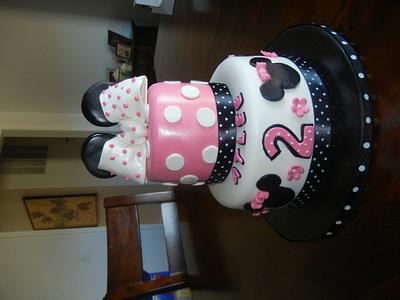 Minnie cake - Cake by SugarWhipped