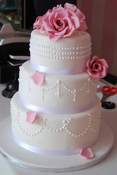 roses and pearls - Cake by Marta