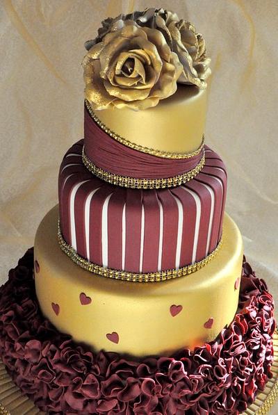 Gold and burgundy wedding cake - Cake by Icing to Slicing