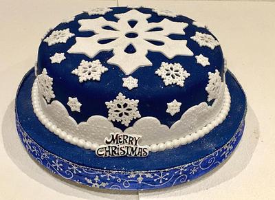 Snowflake Cake - Cake by Margaret Lloyd