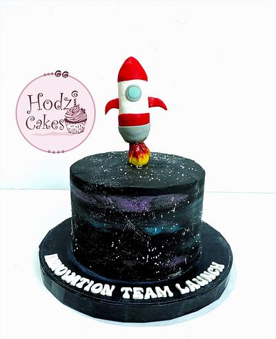 Rocket space galaxy cake - Cake by Hend Taha-HODZI CAKES