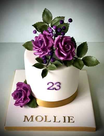 Birthday Cake  - Cake by Lorraine Yarnold