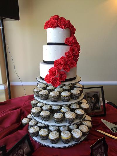 Rose wedding cake - Cake by Wendy