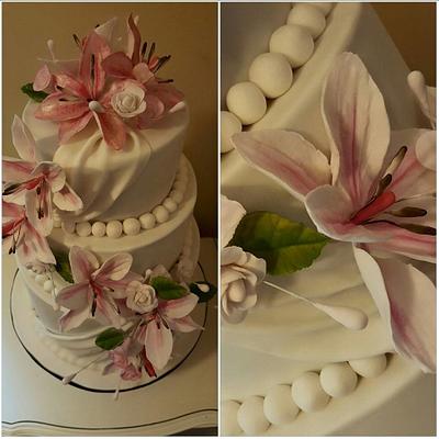 Wedding cake - Cake by CakeNerdOz