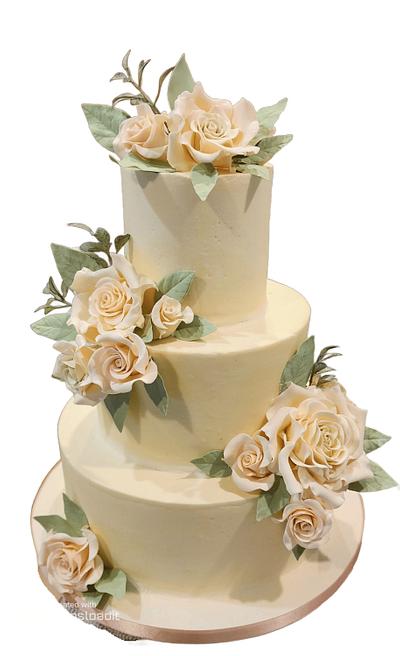 Neutral wedding cake gumpaste flowers  - Cake by DenaR
