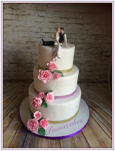Weddingcake - Cake by Chantal den Uyl