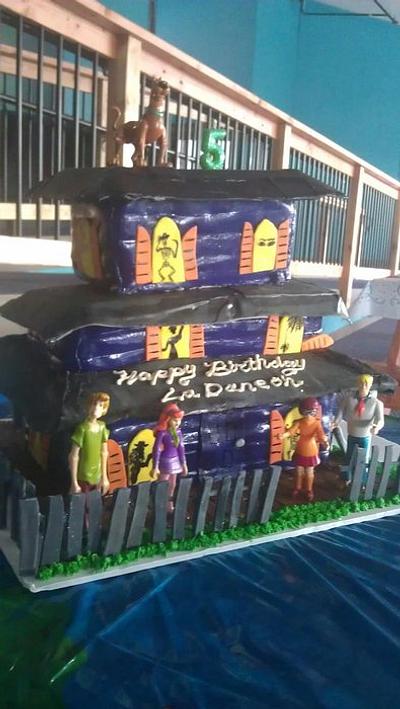 scooby doo haunted house - Cake by Julia Dixon