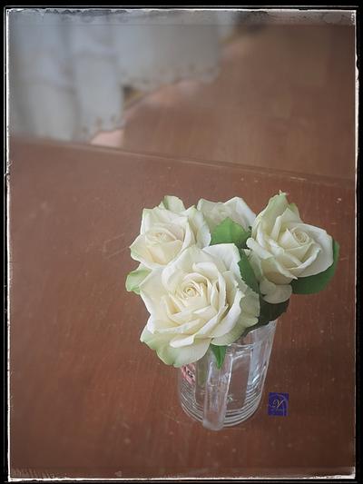 Gumpaste White Rose  - Cake by Ms. V