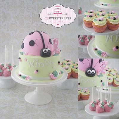 Lovely ladybugs! - Cake by cjsweettreats