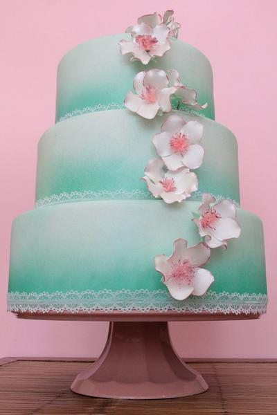 fantasy briar rose cake - Cake by Flavia De Angelis