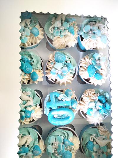 Cupcakes - Cake by Cups'Cakery Design