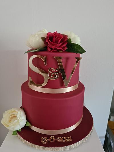 Wedding cake bordeaux  - Cake by Cake Rotterdam 