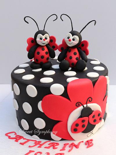 Ladybugs ! - Cake by Sweet Symphony