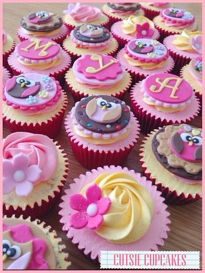 Owl Cupcakes - Cake by Cutsie Cupcakes