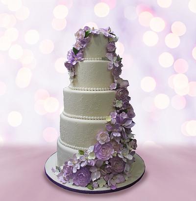 Purple Floral Accent - Cake by MsTreatz