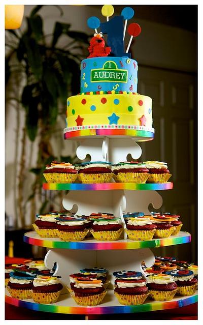 Sesame Street 1st birthday cupcake tower - Cake by Lainie