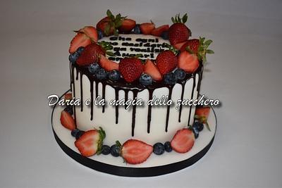 Strawberry chocolate drip cake - Cake by Daria Albanese