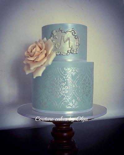 Metallic sheen - Cake by Couture cakes by Olga