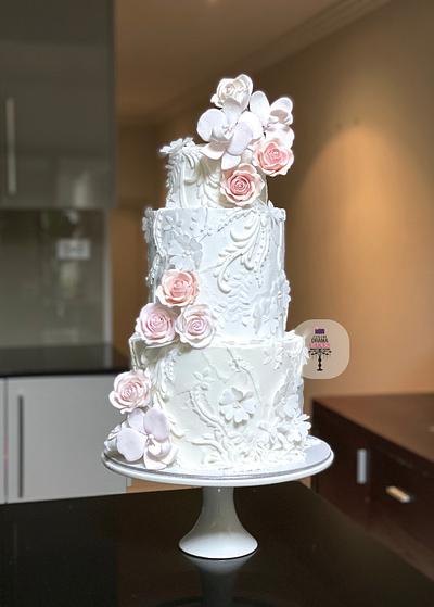 Wedding Cake with delicate details - Cake by Color Drama Cakes