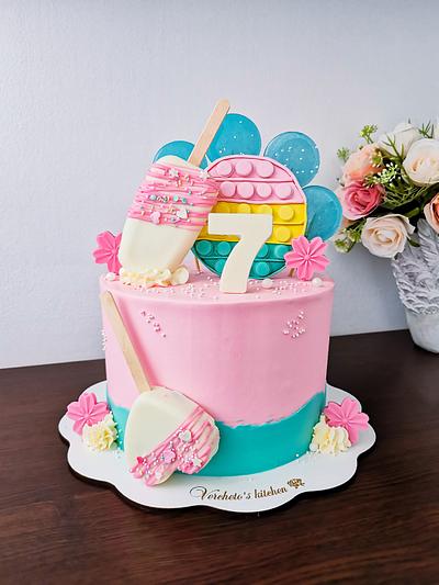 Fancy cake  - Cake by Vyara Blagoeva 