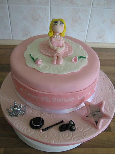 Ballerina/dance cake - Cake by Sue