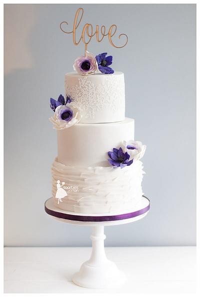 Fresh purple 'anemones' - Cake by Taartjes van An (Anneke)