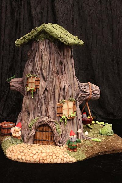 Gnome Sweet Gnome - Cake by sherrirandell