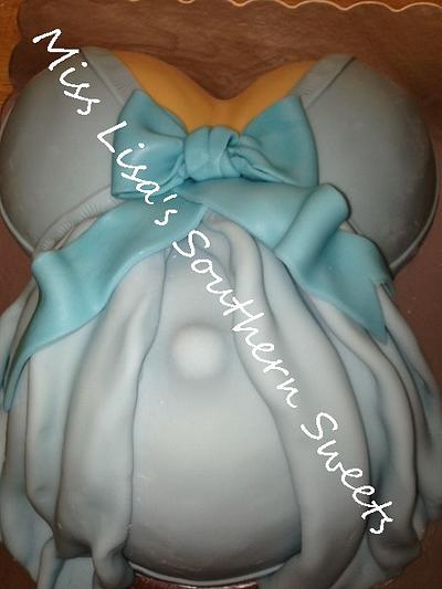 Pregnant Belly cake  - Cake by Lisa Weathers