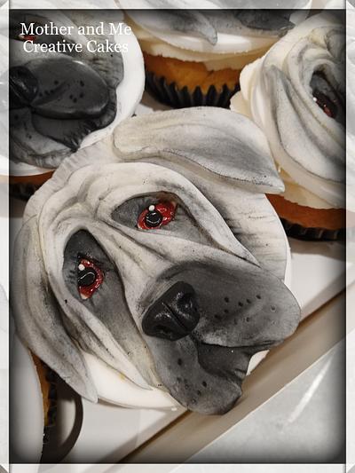 Dog cupcakes - Cake by Mother and Me Creative Cakes