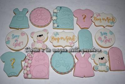 Baby gender reveal cookies - Cake by Daria Albanese