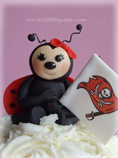 Ladybug figurine - Cake by CuriAUSSIEty  Cakes