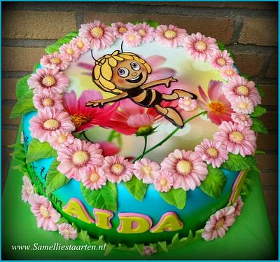 Maya the Bee - Cake by Sam & Nel's Taarten