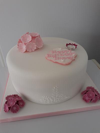 Pretty in pink - Cake by Combe Cakes