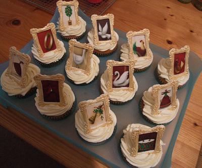 Christmas Cupcakes - Cake by Amanda Watson