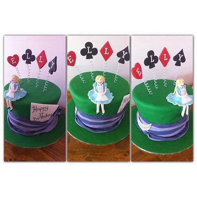Alice in Wonderland - Cake by Sweetharts Cupcakes