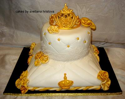 Golden crown - Cake by Svetlana Hristova
