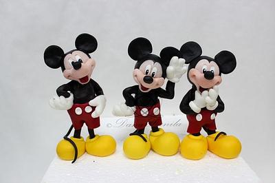 Mickey Mouse from sugar paste - Cake by Dana Danila