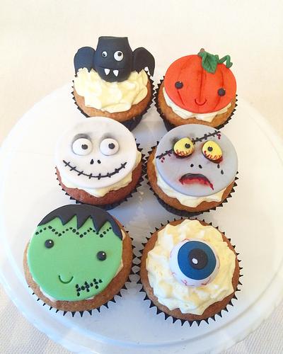 Halloween cupcakes! - Cake by Beth Evans