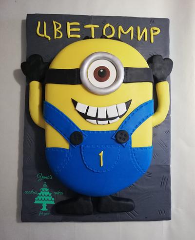 Minion Cake  - Cake by YanaNeykova
