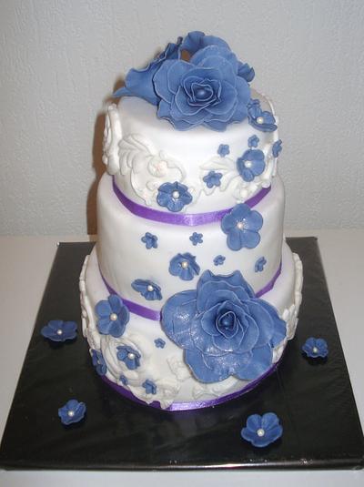 Small wedding cake, 20cm, 16cm, 10cm - Cake by Biby's Bakery