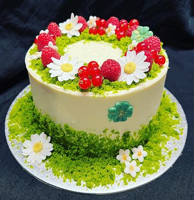 Mechová tortička s malinami - Cake by Sona617