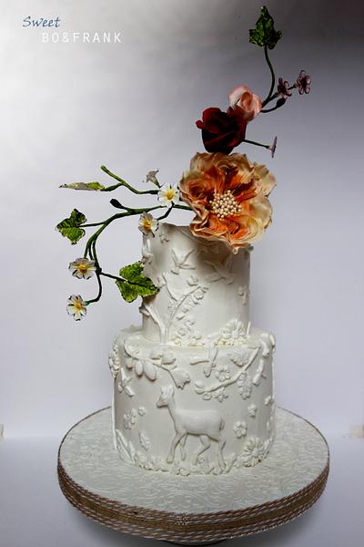 WHITE WEDDING CAKE - Cake by sweetBO&FRANK