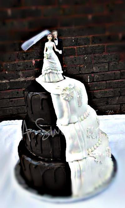 Black & White Wedding - Cake by Heather Nicole Chitty