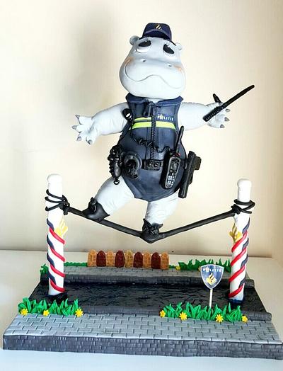 Police Hippo - Cake by Birgit