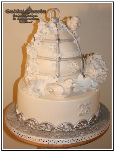 Silver Wedding Anniversary Bird Cage - Cake by Suzanne Readman - Cakin' Faerie