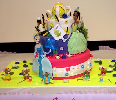 Cinderella and Tiana cake - Cake by WANDA
