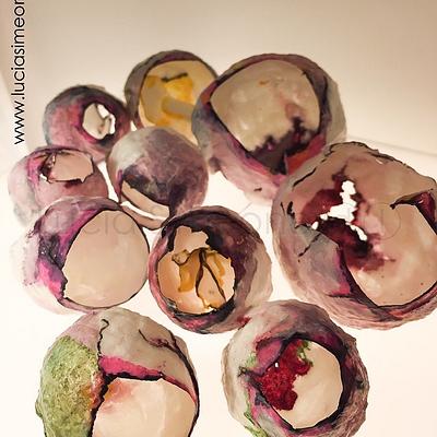 abstract tulips, wafer paper - Cake by Lucia Simeone