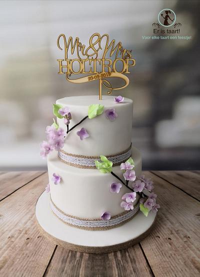 Weddingcake  - Cake by Wilma Olivier