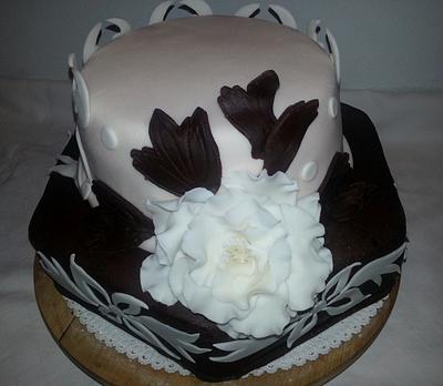 Brown and white - Cake by Martina