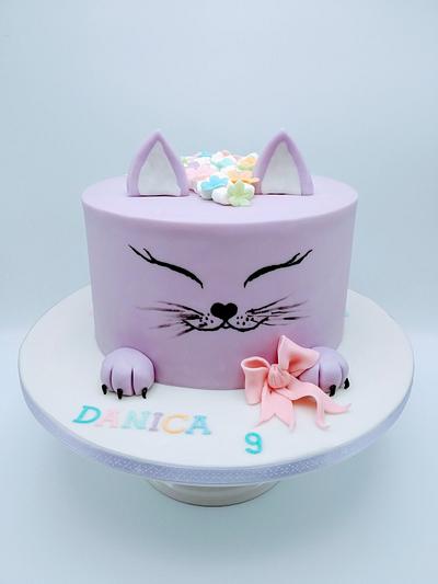 Simple girl's cake  - Cake by Olina Wolfs
